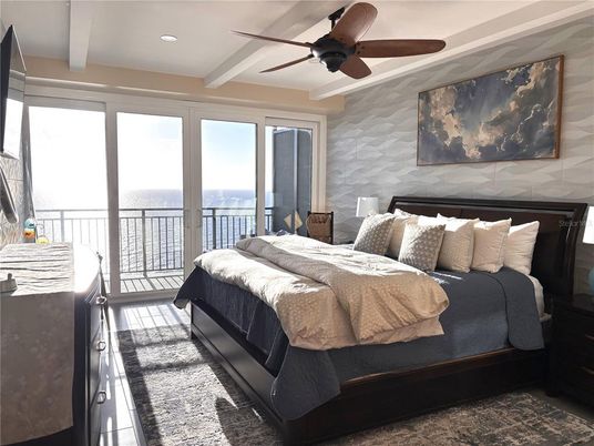 Bedroom, Interior, Recessed Lighting, Water