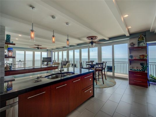 Dining room, Interior, Kitchen, Pendant Lights, Recessed Lighting, Water
