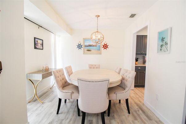 Interior, Wood Texture Flooring, Dining room, Chandelier