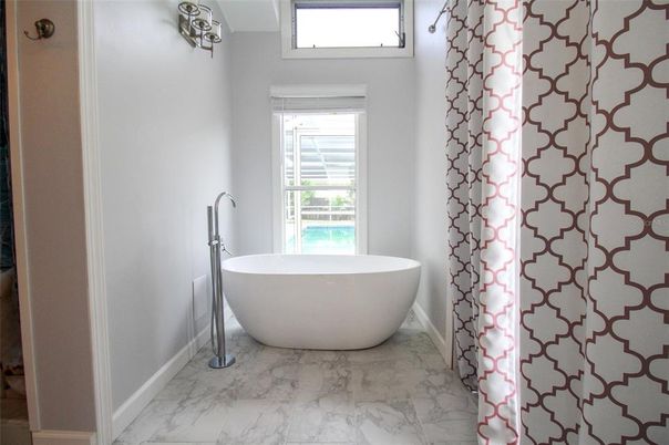 Interior, Bathroom, Free Standing Baths, Marble, Marble Walls