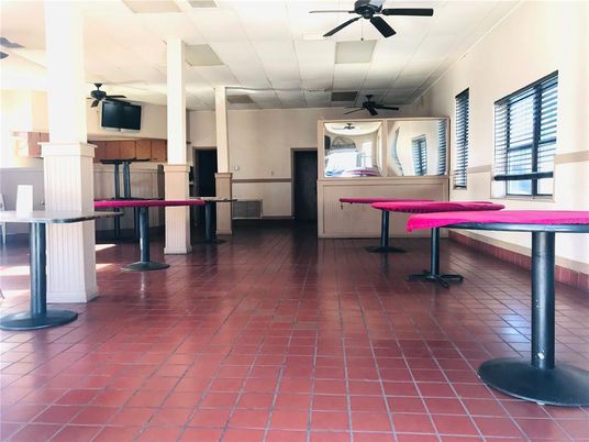 Billiard Table, Game Room, Interior