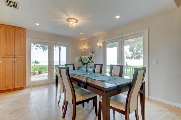 Dining room, Interior, Recessed Lighting