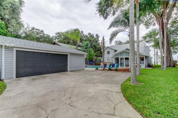 Backyard, Detached Garage, Exterior