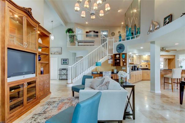 Chandelier, Dining room, Interior, Living room, Pendant Lights, Recessed Lighting