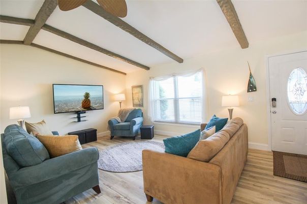Interior, Wood Texture Flooring, Living room, Wooden Beams