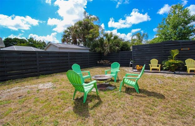 Exterior, Backyard