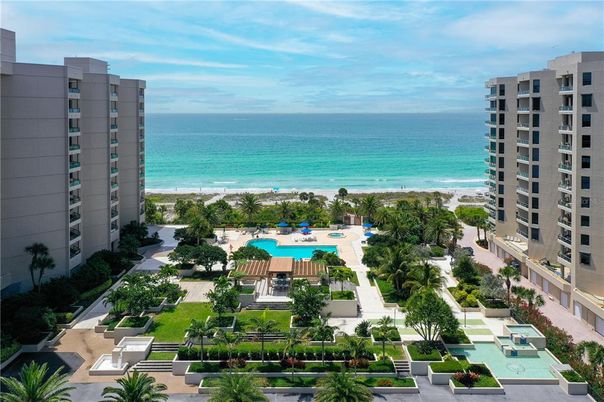 Water, Exterior, Pool, Other, Skyline