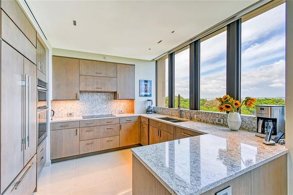 Interior, Kitchen, Recessed Lighting