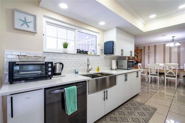 Dining room, Interior, Kitchen, Recessed Lighting, Stainless Steel Appliances