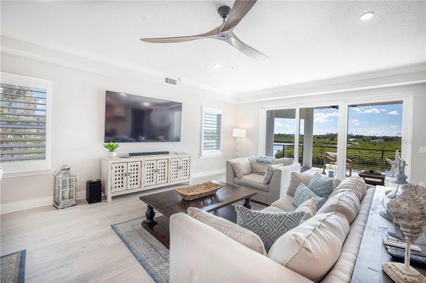 Interior, Living room, Recessed Lighting, Water, Wood Texture Flooring