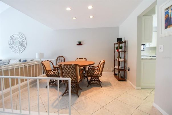 Interior, Recessed Lighting, Dining room, Ceramic Tile