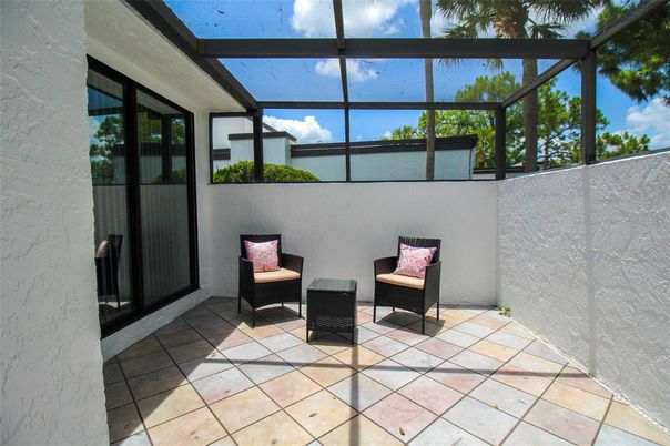 Interior, Sun Room, Glass Ceilings, Ceramic Tile