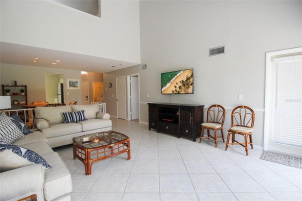 Interior, Kitchen, Recessed Lighting, Living room, Dining room, Fireplace, Ceramic Tile