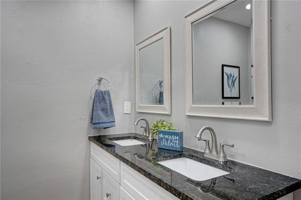 Bathroom, Dual Sink Vanities, Interior