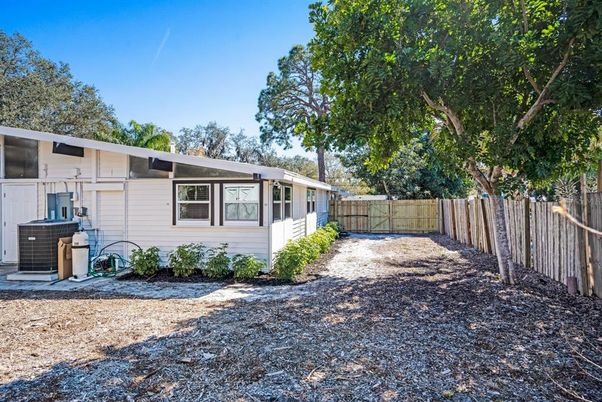 Backyard, Exterior