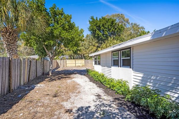 Backyard, Exterior