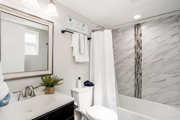 Bathroom, Interior, Marble Walls, Recessed Lighting