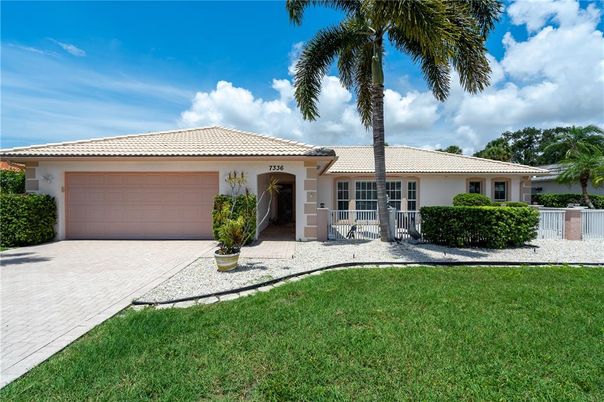 Attached, Backyard, Exterior, Facade, Ranch