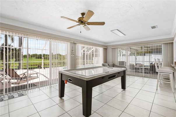 Billiard Table, Game Room, Interior