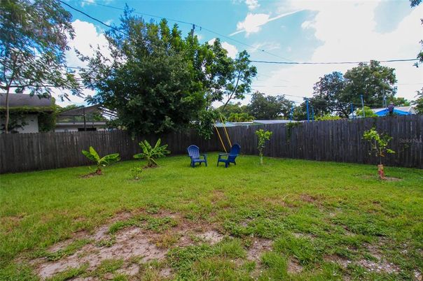 Exterior, Backyard, Playground
