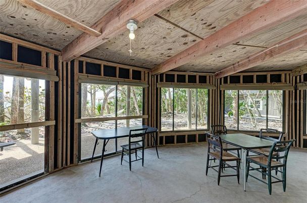 Dining room, Interior, Sun Room, Wooden Beams, Wooden Ceilings