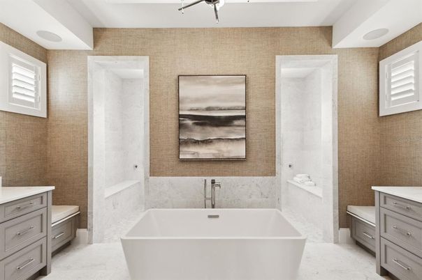 Bathroom, Free Standing Baths, Interior
