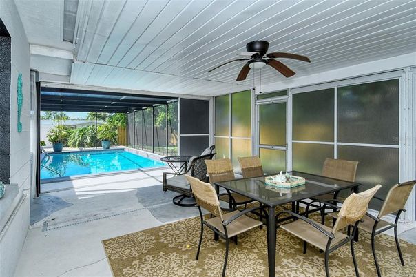 Dining room, Interior, Pool, Sun Room