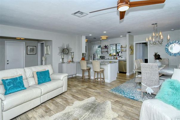 Chandelier, Dining room, Interior, Kitchen, Living room, Recessed Lighting, Wood Texture Flooring