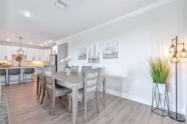 Dining room, Interior, Kitchen, Pendant Lights, Recessed Lighting, Wood Texture Flooring