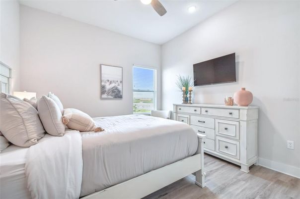 Bedroom, Interior, Recessed Lighting, Wood Texture Flooring