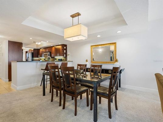 Dining room, Interior, Kitchen, Pendant Lights, Recessed Lighting