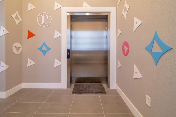 Elevator, Interior