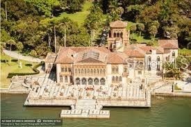 Exterior, Lake