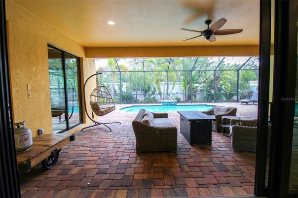 Interior, Sun Room, Pool, Recessed Lighting, Glass Ceilings