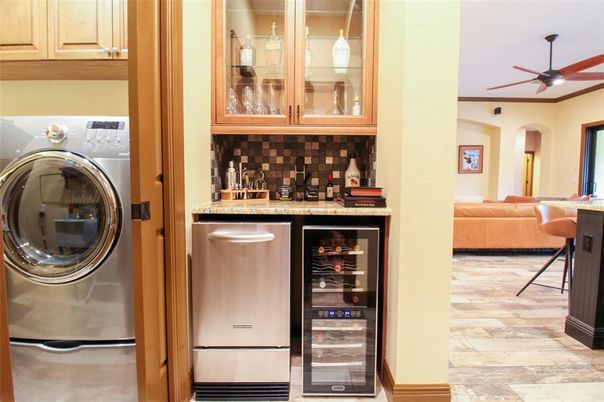 Interior, Recessed Lighting, Ceramic Tile