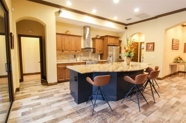 Interior, Kitchen, Wood Texture Flooring, Recessed Lighting, Stainless Steel Appliances