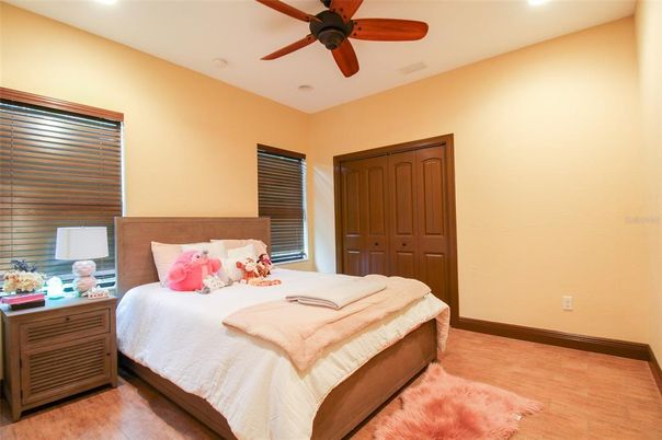 Interior, Bedroom, Wood Texture Flooring, Recessed Lighting