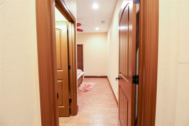 Interior, Recessed Lighting, Ceramic Tile