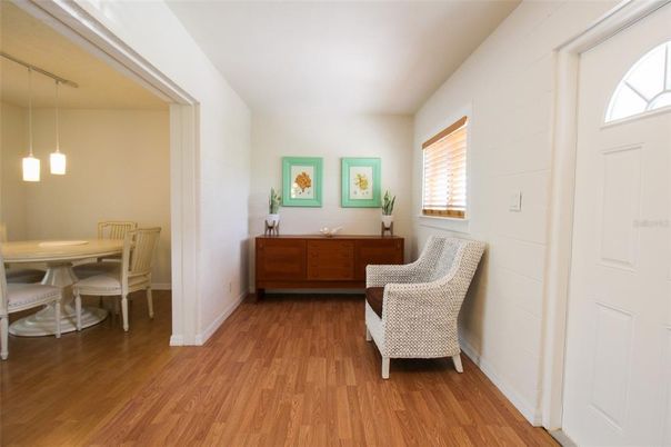 Interior, Wood Texture Flooring, Dining room, Pendant Lights