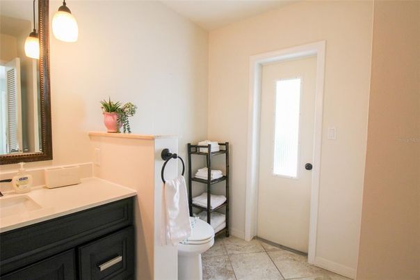 Interior, Bathroom, Ceramic Tile, Pendant Lights