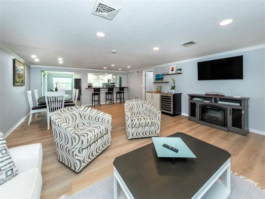 Dining room, Interior, Kitchen, Living room, Pendant Lights, Recessed Lighting, Wood Texture Flooring