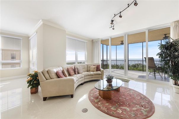 Interior, Living room, Water