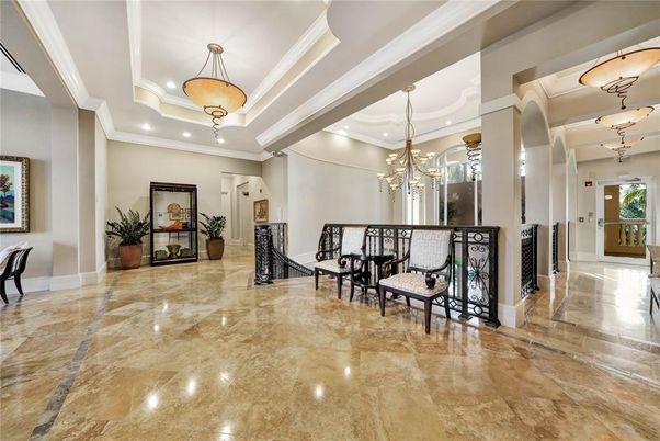 Dining room, Interior, Pendant Lights, Recessed Lighting