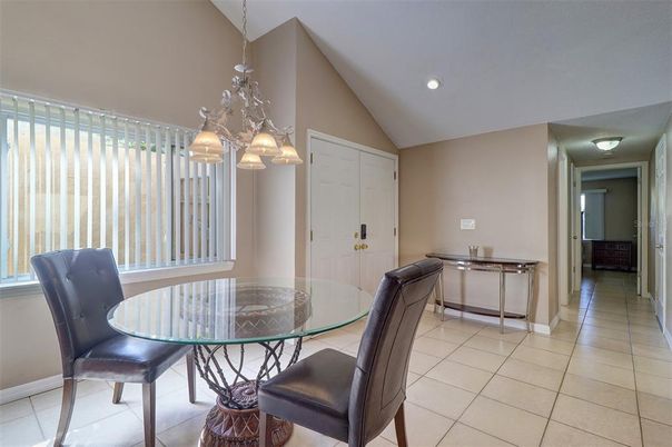 Dining room, Interior, Pendant Lights, Recessed Lighting