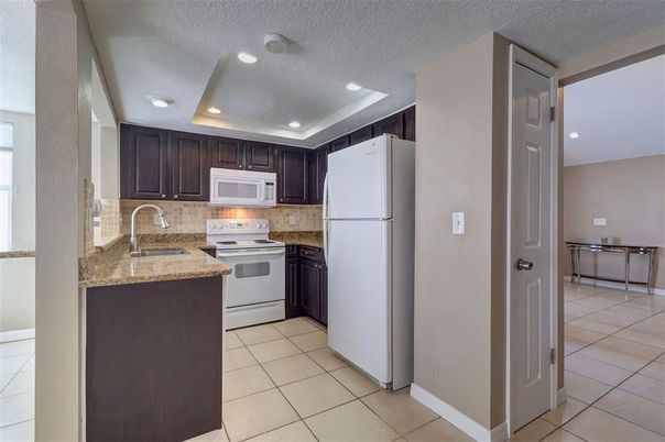 Interior, Kitchen, Recessed Lighting