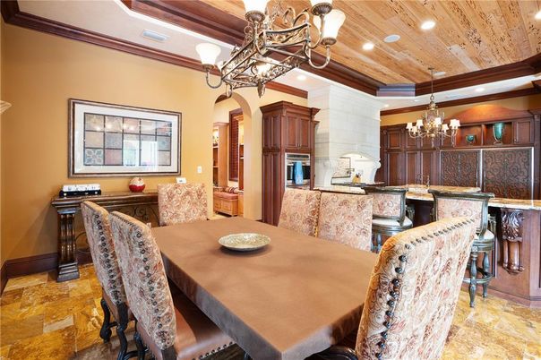 Chandelier, Dining room, Interior, Recessed Lighting, Wooden Beams, Wooden Ceilings