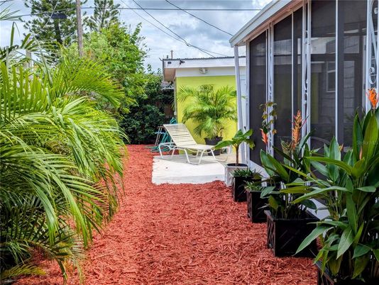 Backyard, Exterior