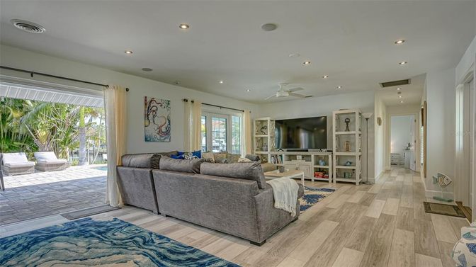 Interior, Living room, Recessed Lighting, Wood Texture Flooring