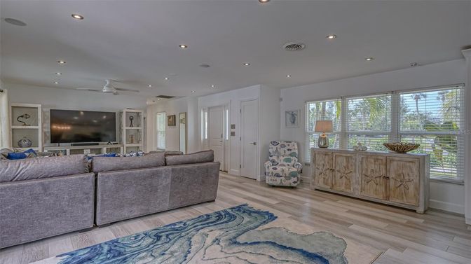 Interior, Living room, Recessed Lighting, Wood Texture Flooring