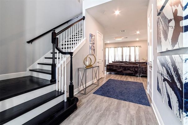 Interior, Recessed Lighting, Wood Texture Flooring